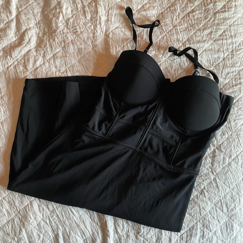 Women’s Black Haute Monde dress !!